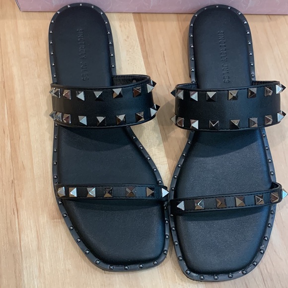 Black Studded Sandle - Picture 2 of 3